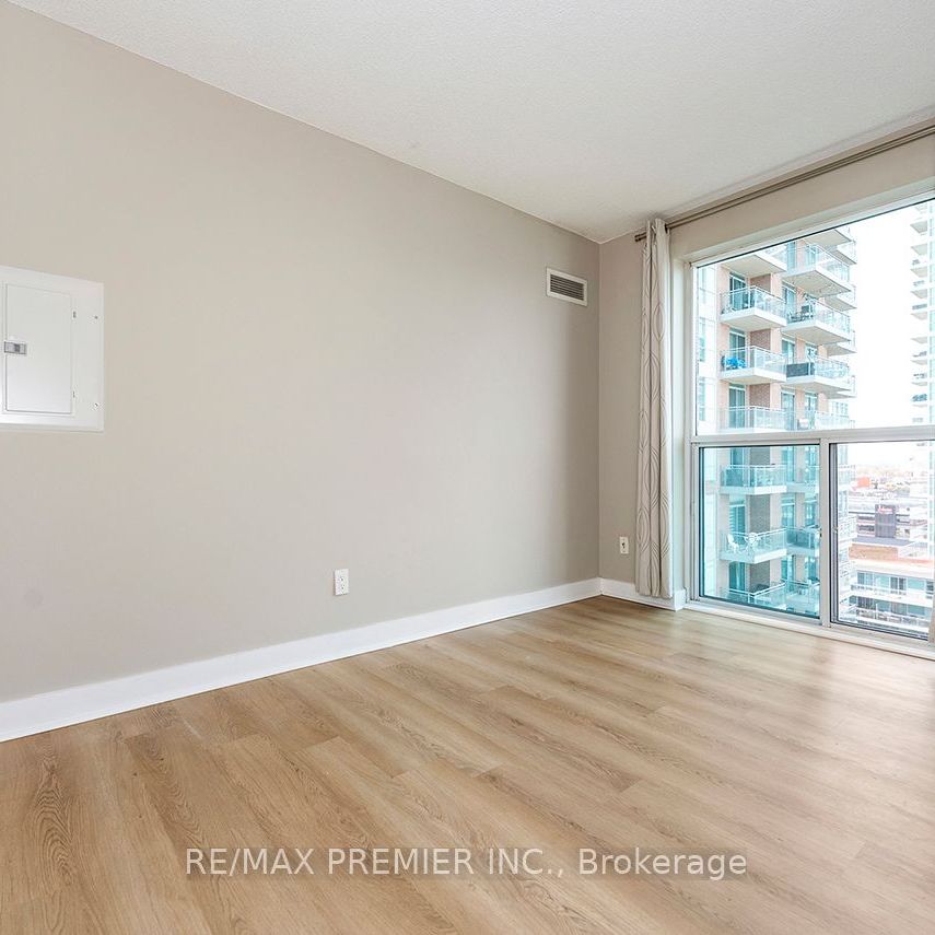 Zip Condos and Lofts , #1003 - Photo 1