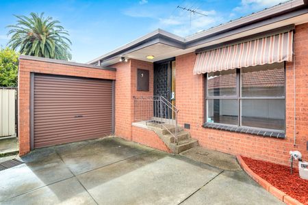 3/56 Thackeray Road, Reservoir VIC 3073 - Photo 2