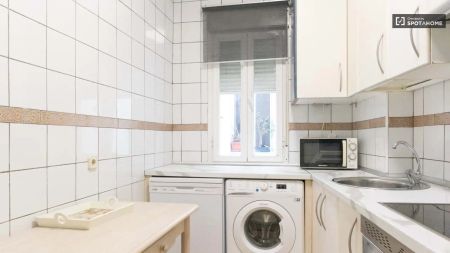 2-bedroom apartment for rent in Chopera, perfect for professionals - Photo 3