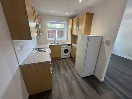 2 bedroom apartment to rent - Photo 4