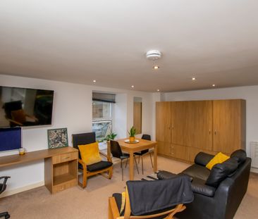 Studio 4 The Clubhouse - Photo 1