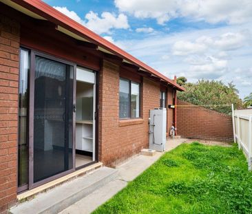 Modern Living, Low-Maintenance Lifestyle - Photo 1