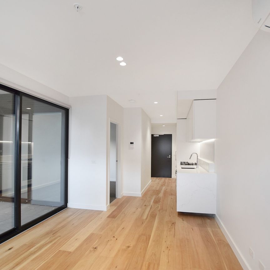 203/22 Upton Road, Windsor VIC 3181 - Townhouse For Rent | Domain - Photo 1
