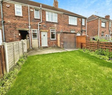 2 bedroom terraced house to rent - Photo 4