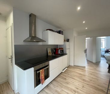 Location Appartement 3 pièces 54m² LILLE 59000 - Photo 4