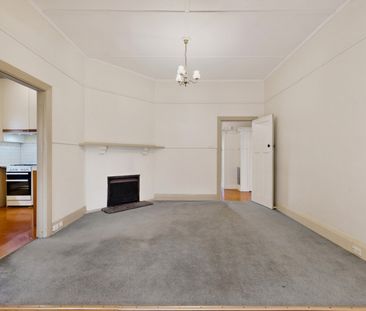 15 Narrak Road, Balwyn VIC 3103 - House For Rent | Domain - Photo 4