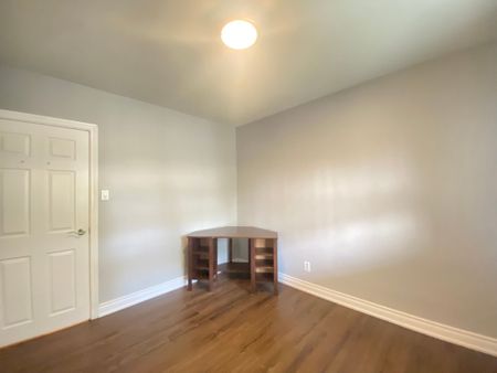 For Lease - 156 Guildwood Parkway Unit# Upper, Toronto, Ontario - Photo 2