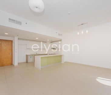 Vacant | Golf Course Views | Double Balcony - Photo 6