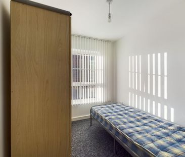 2 bedroom flat to rent - Photo 6