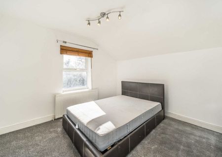 Greyhound Lane, SW16 5SB, London - Photo 3