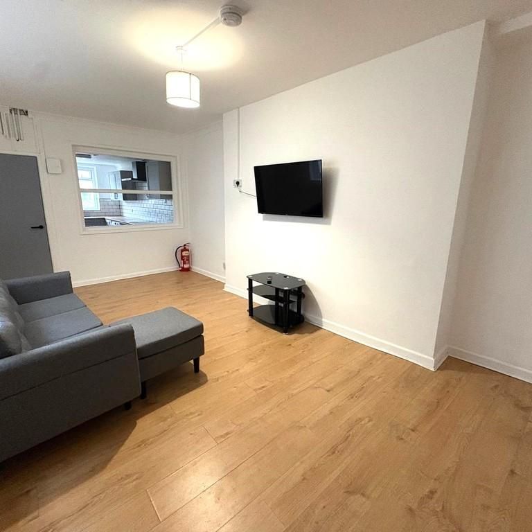 5 bedroom house share to rent - Photo 1