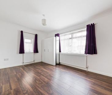 2 Bed Bungalow, Lavender Road, CR0 - Photo 3