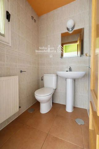 Dúplex de alquiler en Antonio Ponz, La Platina- Hospital - Campus - Photo 4