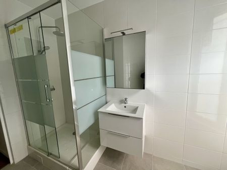 Location Appartement 3 pièces 67m² ST DENIS 93200 - Photo 5