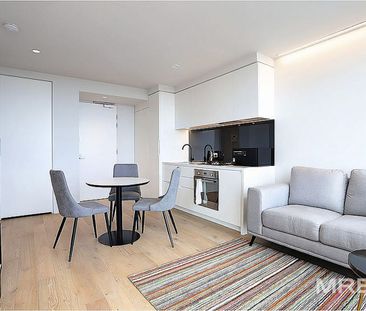6308/450 Elizabeth Street, Melbourne - Photo 3