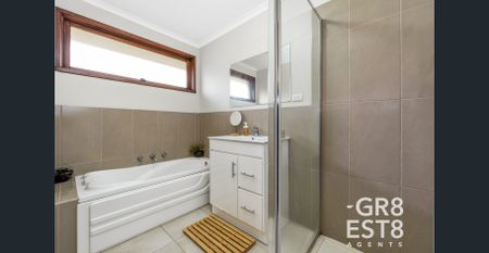 Family Home In Cranbourne - Photo 3