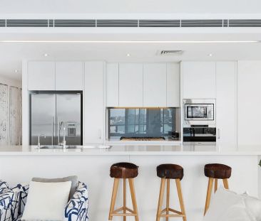SPECTACULAR HARBOURSIDE APARTMENT WITH ICONIC VIEWS - Photo 6