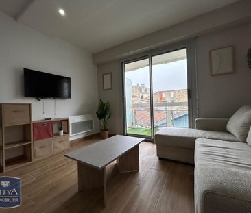 Location Appartement 1 pièce 31m² NIORT 79000 - Photo 2