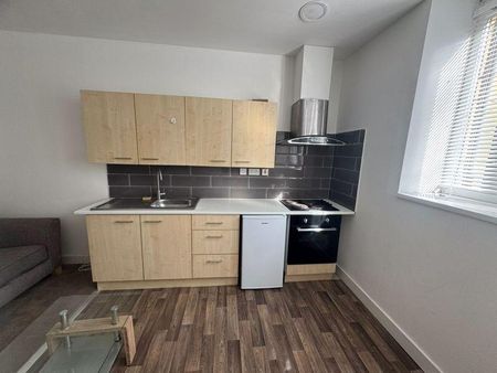 Studio to rent - Photo 5