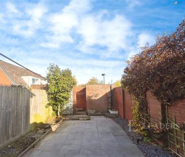 2 bedroom semi-detached house to rent - Photo 2