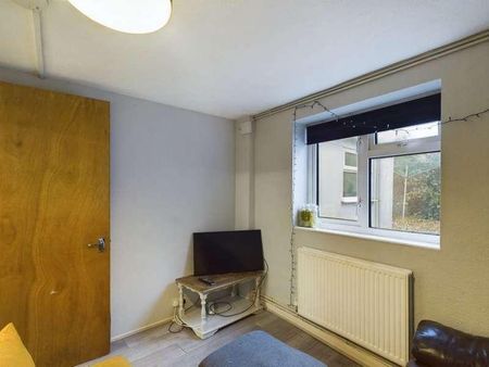 Upper Lewes Road, Brighton, BN2 - Photo 4