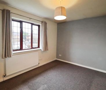 2 bedroom semi-detached house to rent - Photo 2