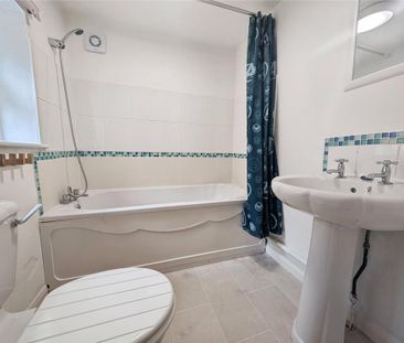 2 bedroom terraced house to rent - Photo 5