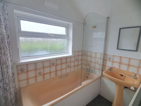 3 bedroom apartment to rent - Photo 1