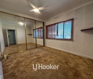 15 Douglas Street, South Bunbury WA - Photo 6