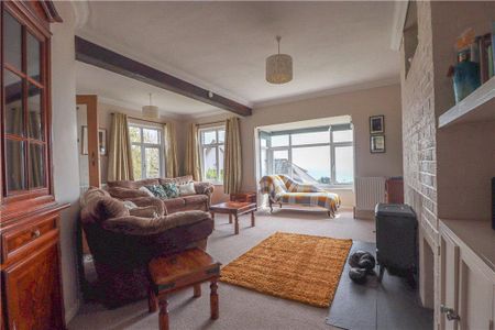 4 bedroom semi-detached house to rent - Photo 2