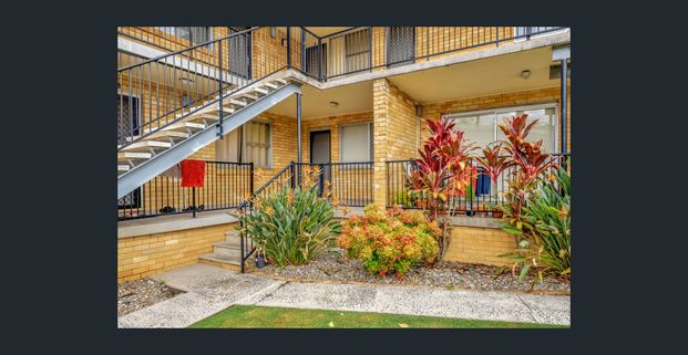 Convenient & Bright! - Photo 1