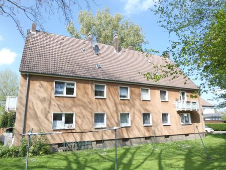 Gemütliche Dachgeschosswohnung in ruhiger Lage – wird aktuell modernisiert - Photo 5