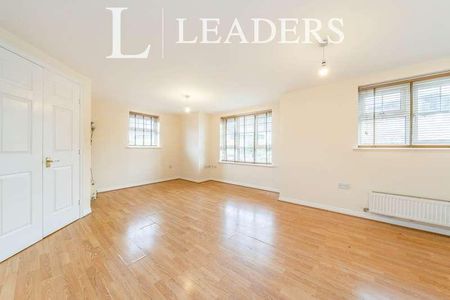 Hampton Court Way, Widnes, WA8 - Photo 3