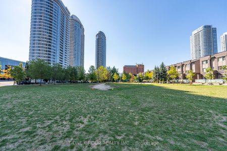 For Lease - 255 Village Green Square Unit# 1003, Toronto, Ontario - Photo 3