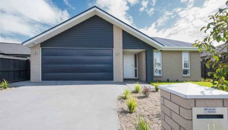 3 Bedrooms - Modern Family Home - Photo 3