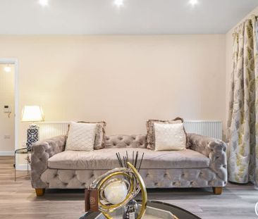 Frank Searle Passage London E17 - Photo 1