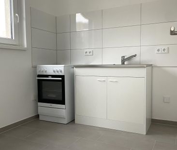 *Frisch-sanierte 2-Zimmer-Wohnung mit Sonnenterrasse!* - Photo 5