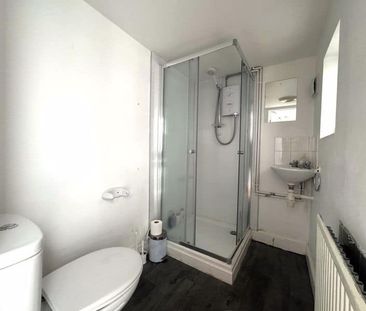 Wellington Parade, Gloucester - Photo 6