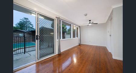 A massive home near amenities with pool - Photo 2