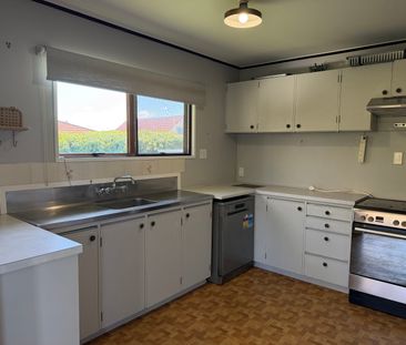 A perfect blend of comfort and convenience, making it an ideal home... - Photo 5