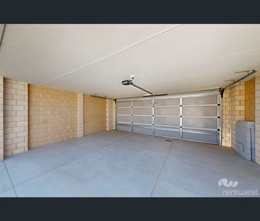 15 Ischl Street, Alkimos, WA 6038 - Photo 6