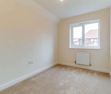 Leckhampton, GL53 - Photo 3