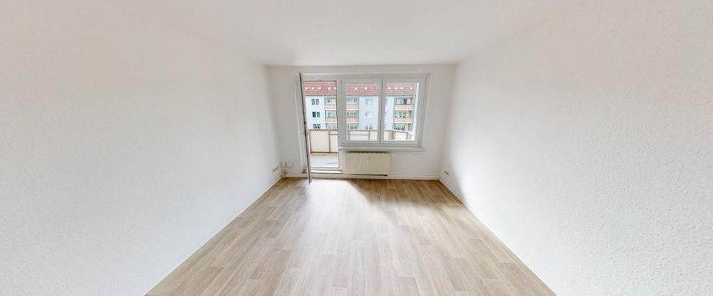 In ruhiger Seitenstraße gelegene 3-Raum-Whg. mit Balkon - Foto 1