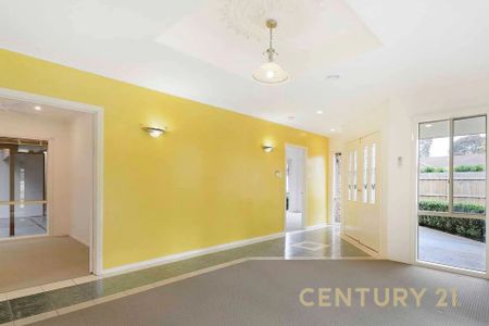 Gardening Included - 4-Bedroom Family Home in a Quiet Court Location. - Photo 5