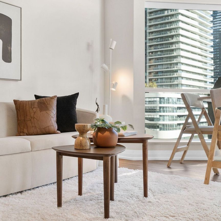 For Lease - 10 Yonge Street Unit# 710, Toronto, Ontario - Photo 1