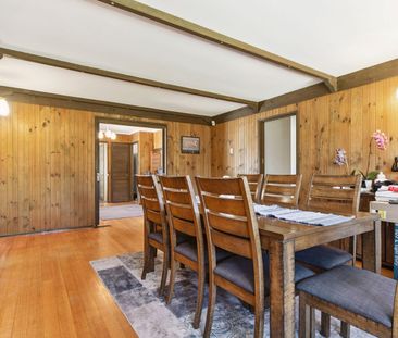 Large Family Home - Photo 5