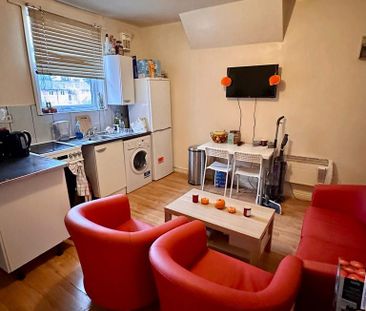 1 bedroom flat to rent - Photo 3