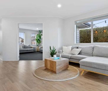 Charming 3BR Pukekohe Retreat w/ Garden! - Photo 2