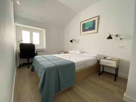 Calle de Tetuán, Madrid, Community of Madrid 28013 - Photo 3