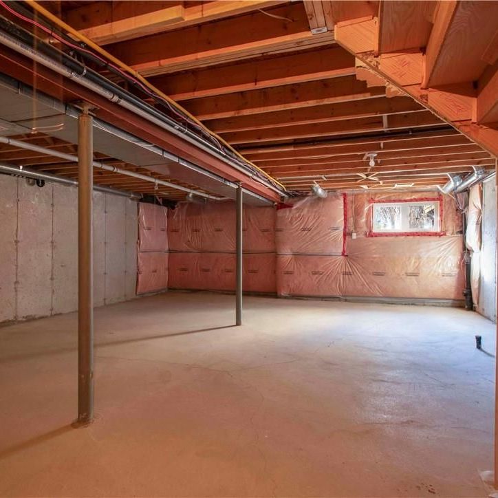 For Lease - 58 MAPLEVALE Drive, Hamilton, Ontario - Photo 1